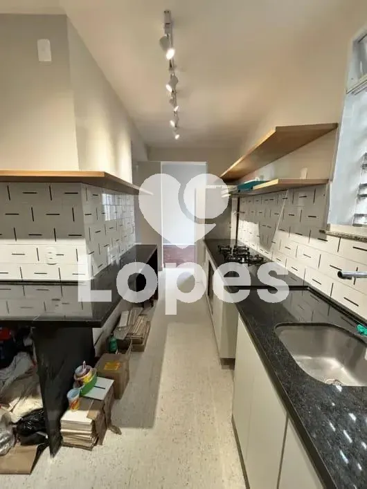 2-bedroom apartment with 1 suite and separate kitchen — photo 16