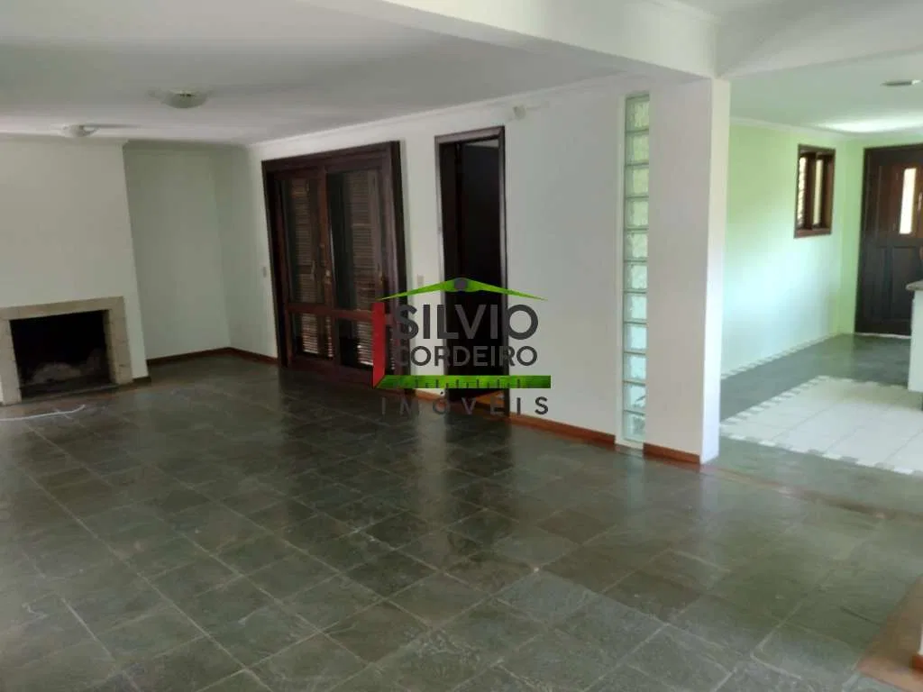 Gated house with 3 en-suite bedrooms and private garden — photo 5