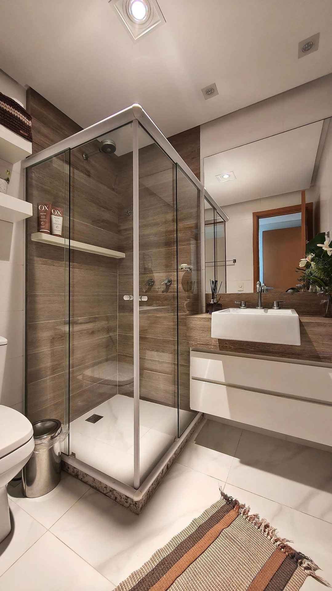 Furnished apartment, 160 m², with a glass-enclosed balcony — photo 41