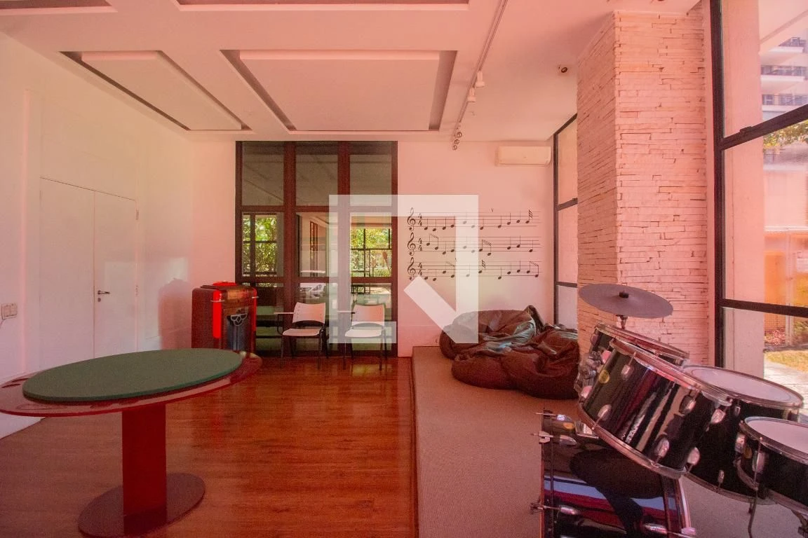 Washing machine in a 2-bedroom apartment, 70 m² — photo 66