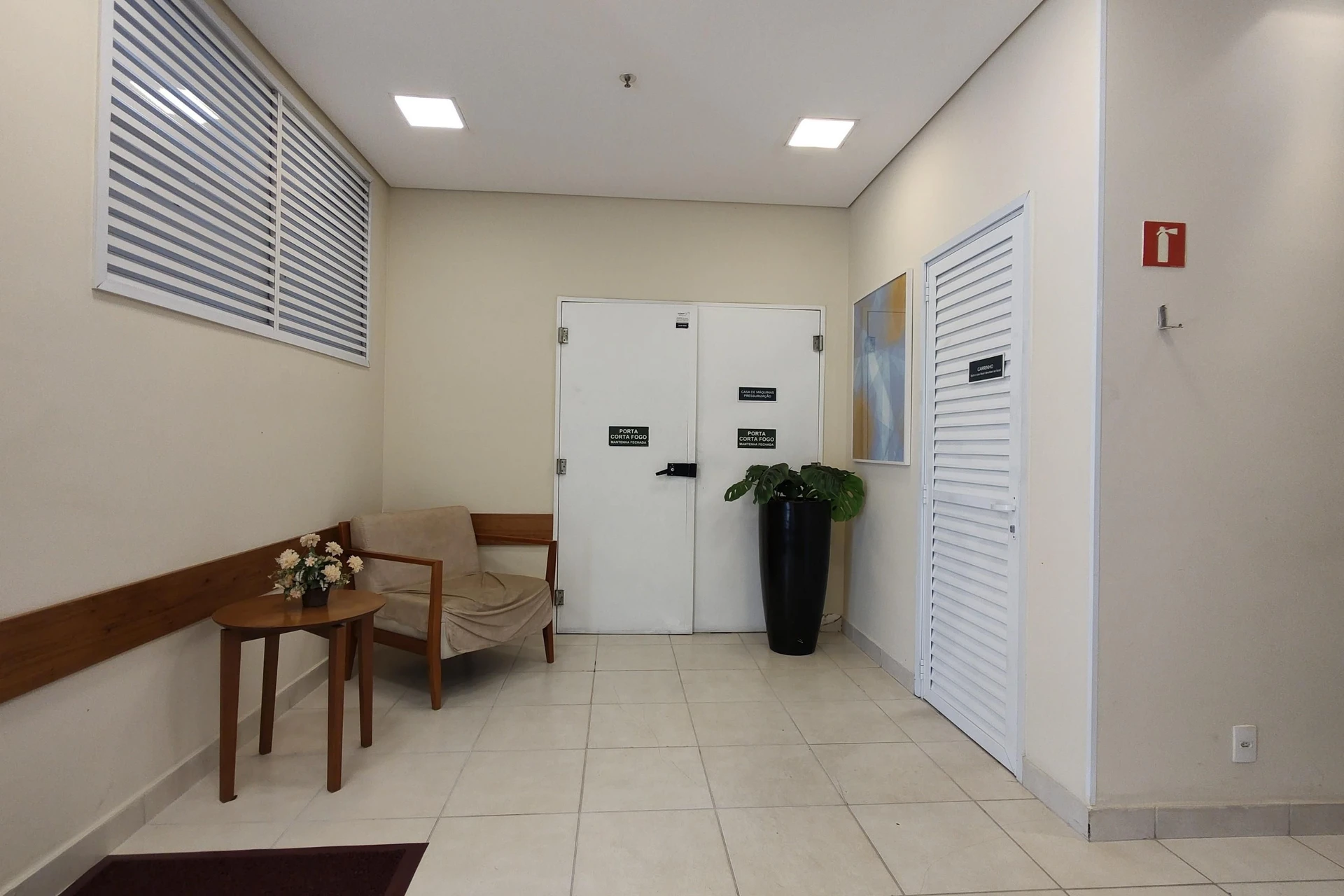 2-bedroom apartment in a building with a sauna — photo 24