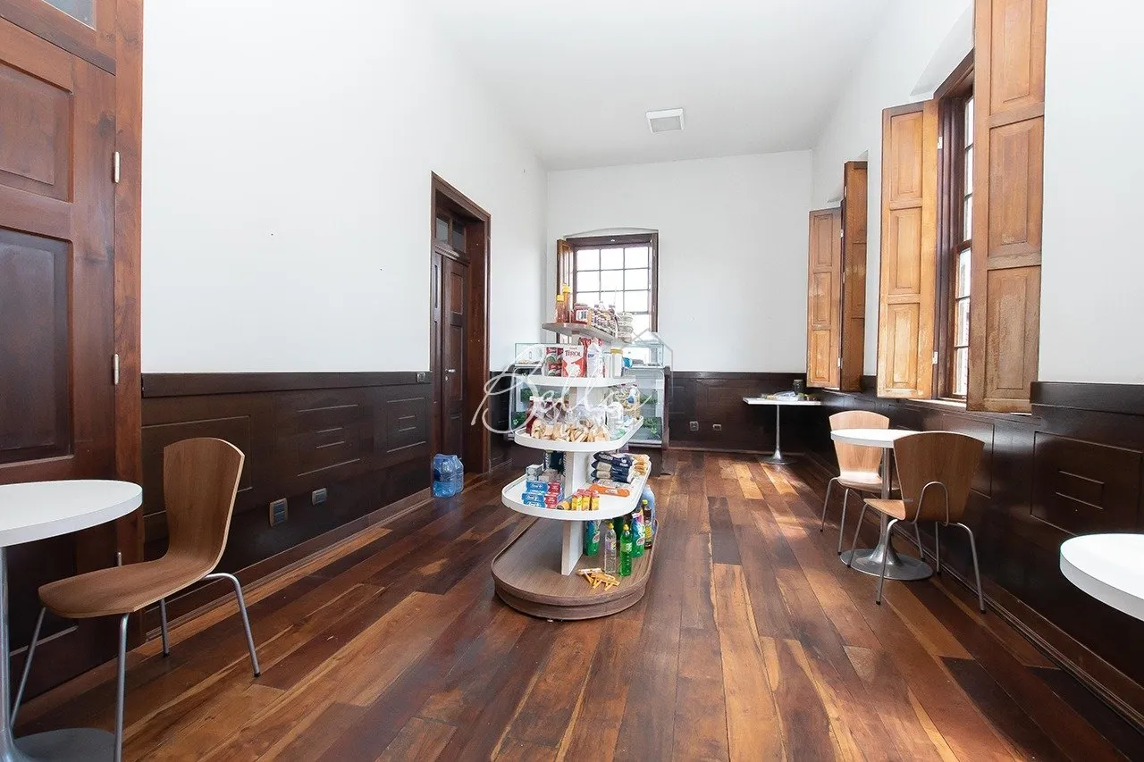 1-bedroom apartment with 68 m² and parking space — photo 41