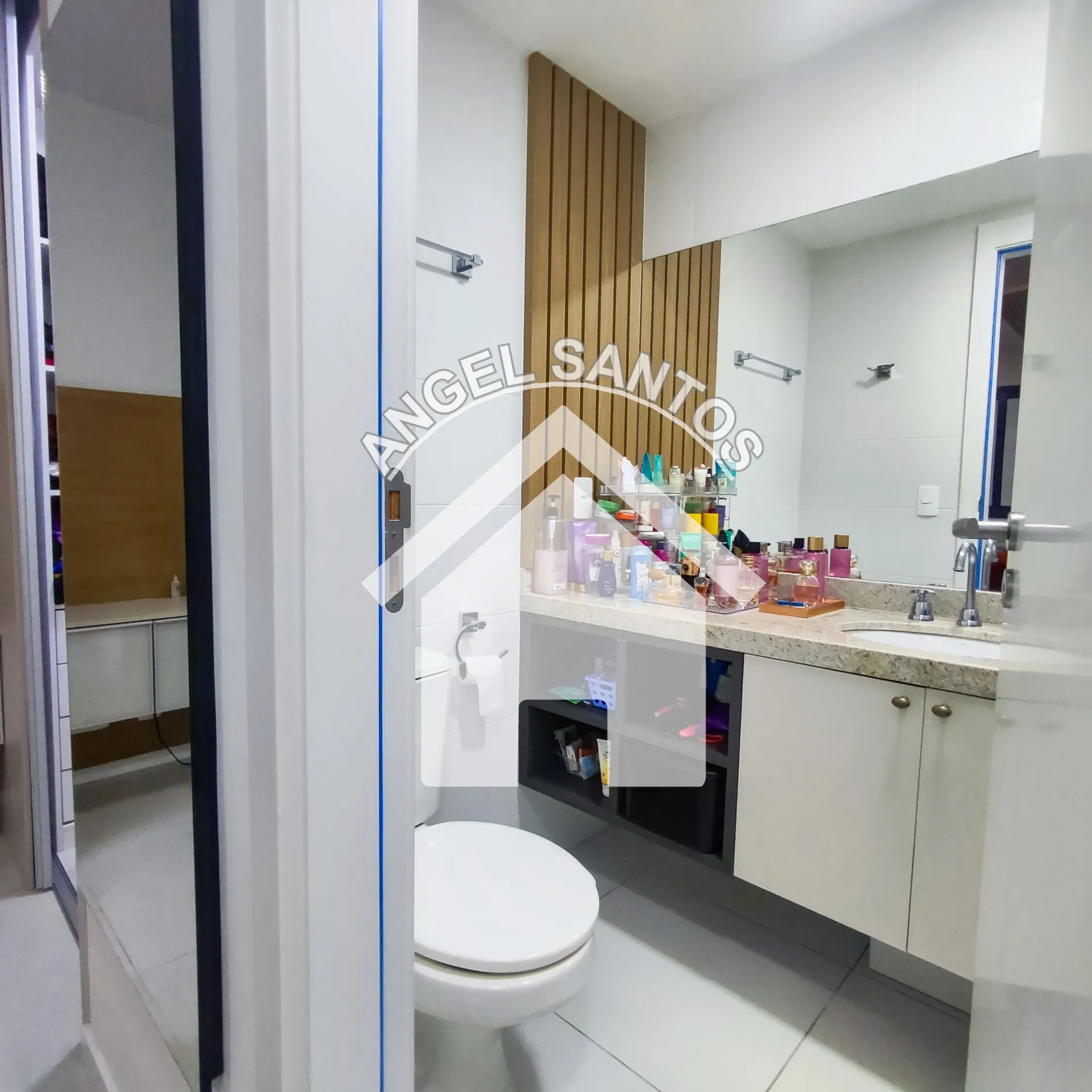Furnished 2-bedroom apartment with a balcony — photo 7