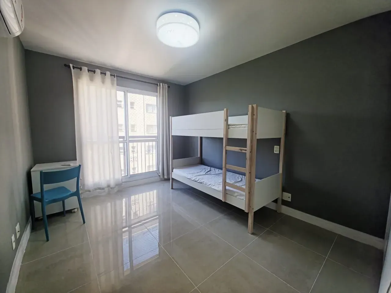 Furnished apartment with 4 bedrooms, 5 bathrooms and 195 m² — photo 15