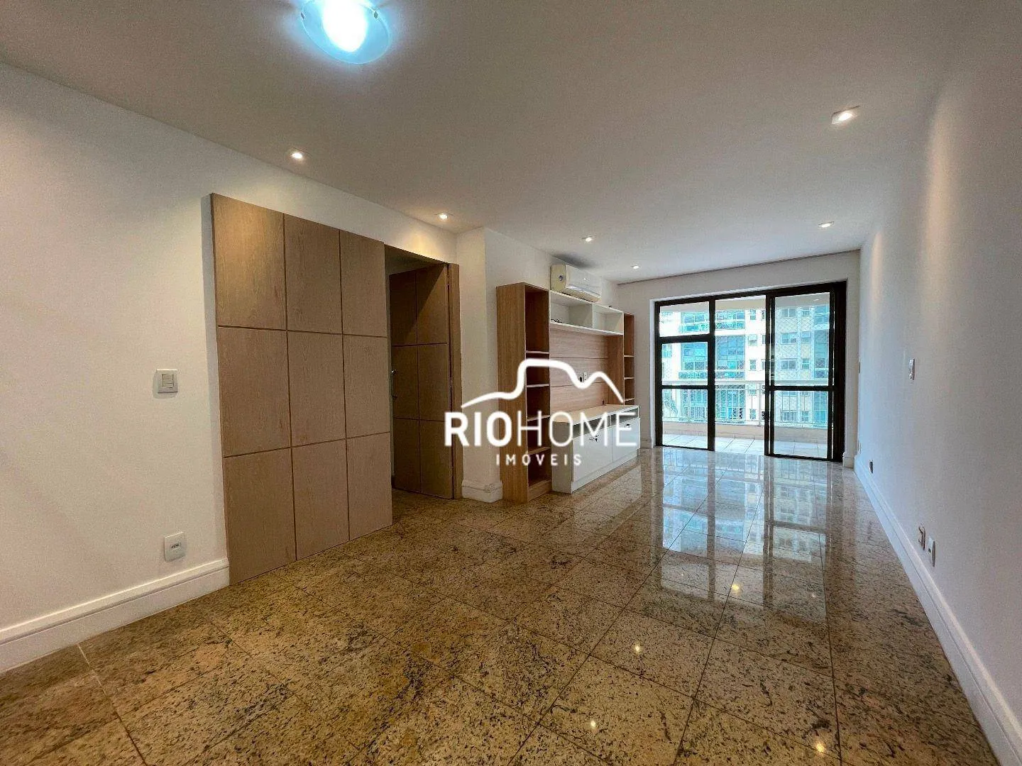 3-bedroom apartment for rent with 87 m² and parking — photo 2