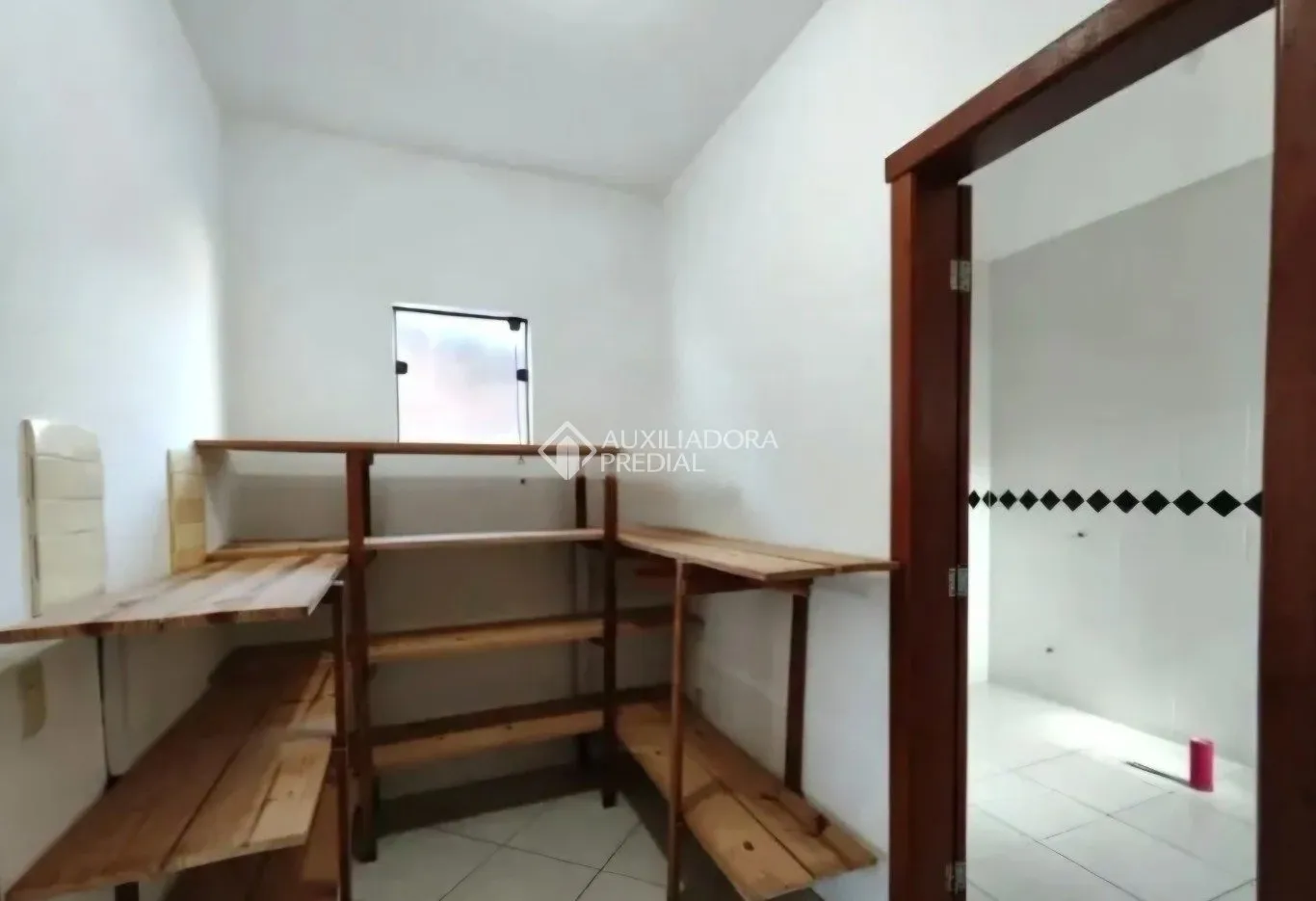 House with 3 bedrooms and open-plan kitchen — photo 9