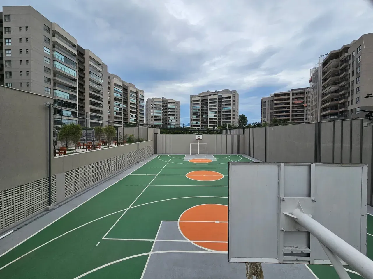 Apartamento mobiliado com 4 quartos e 5 banheiros — photo 73