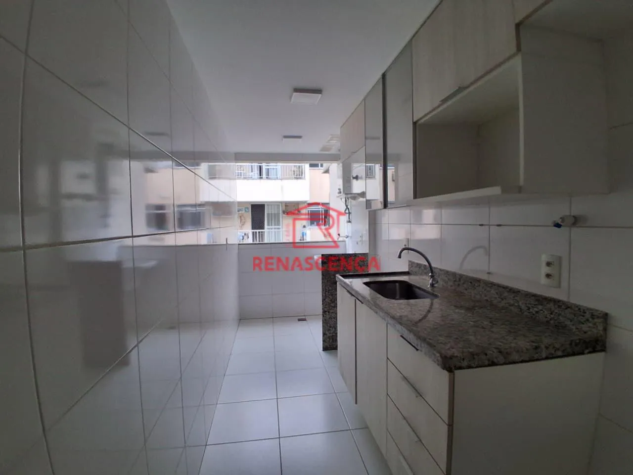 Квартира 77 м² з балконом із грилем та видом на гори — photo 16