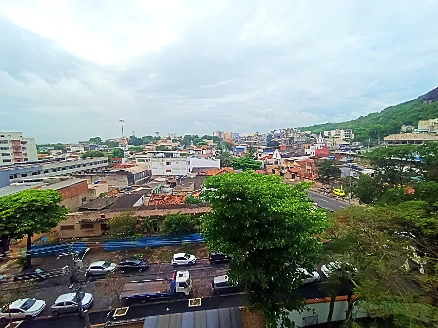 Mountain view in a 2-bedroom apartment, 48 m² — photo 13