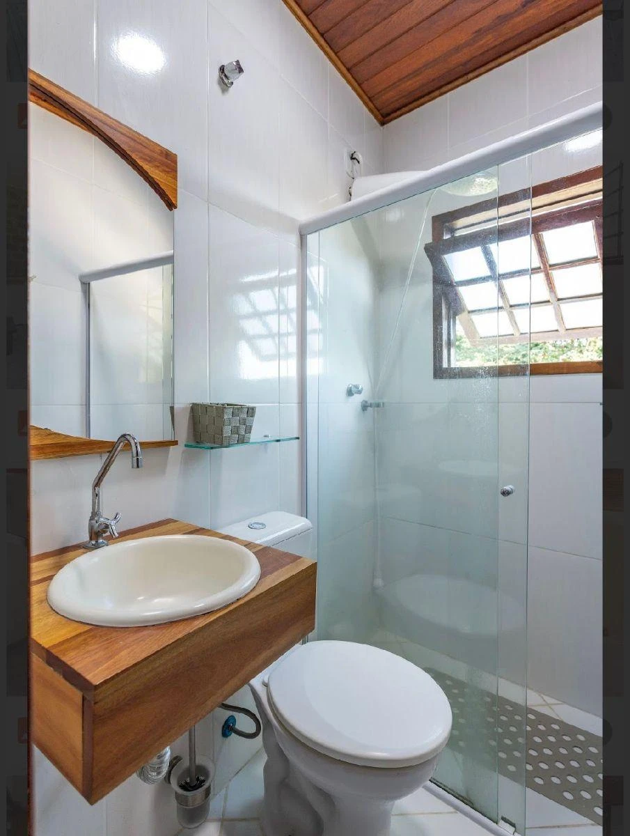 House with 8 bedrooms and 5 en-suites, 1500 m² — photo 20