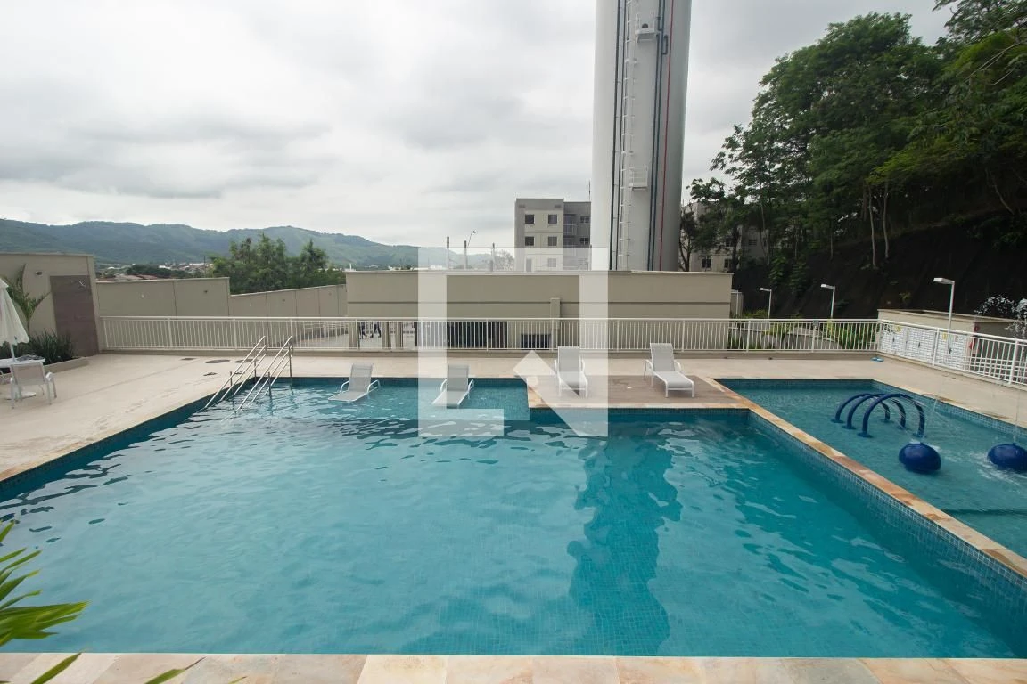 Apartamento de 2 quartos em condomínio com academia — photo 6