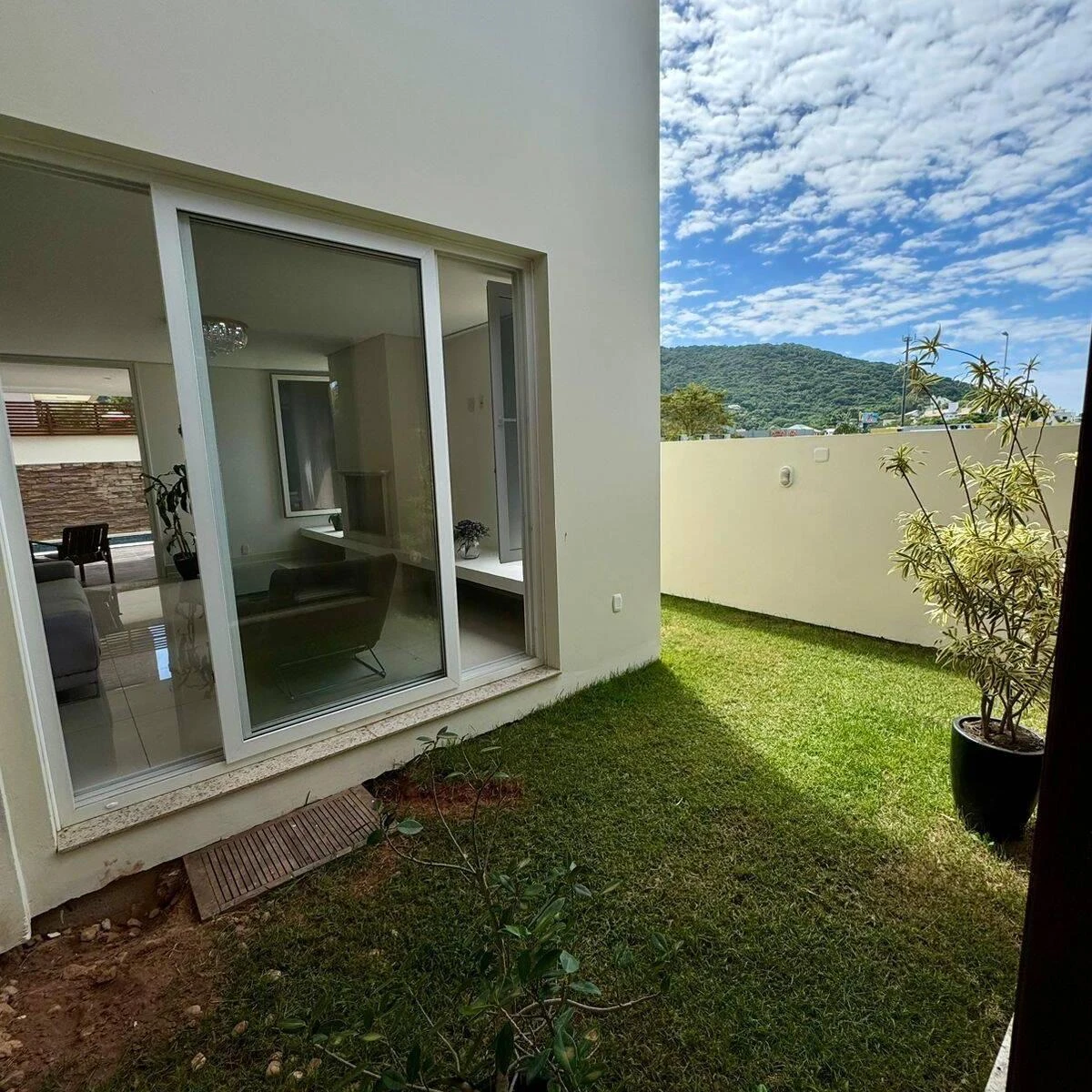 Casa de 455 m² con espacio de home office y vestidor — photo 16