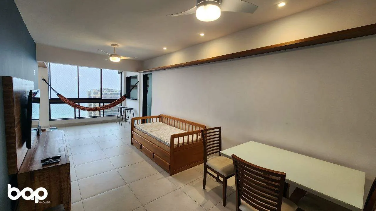 1-bedroom apartment with open-plan gas kitchen — photo 13