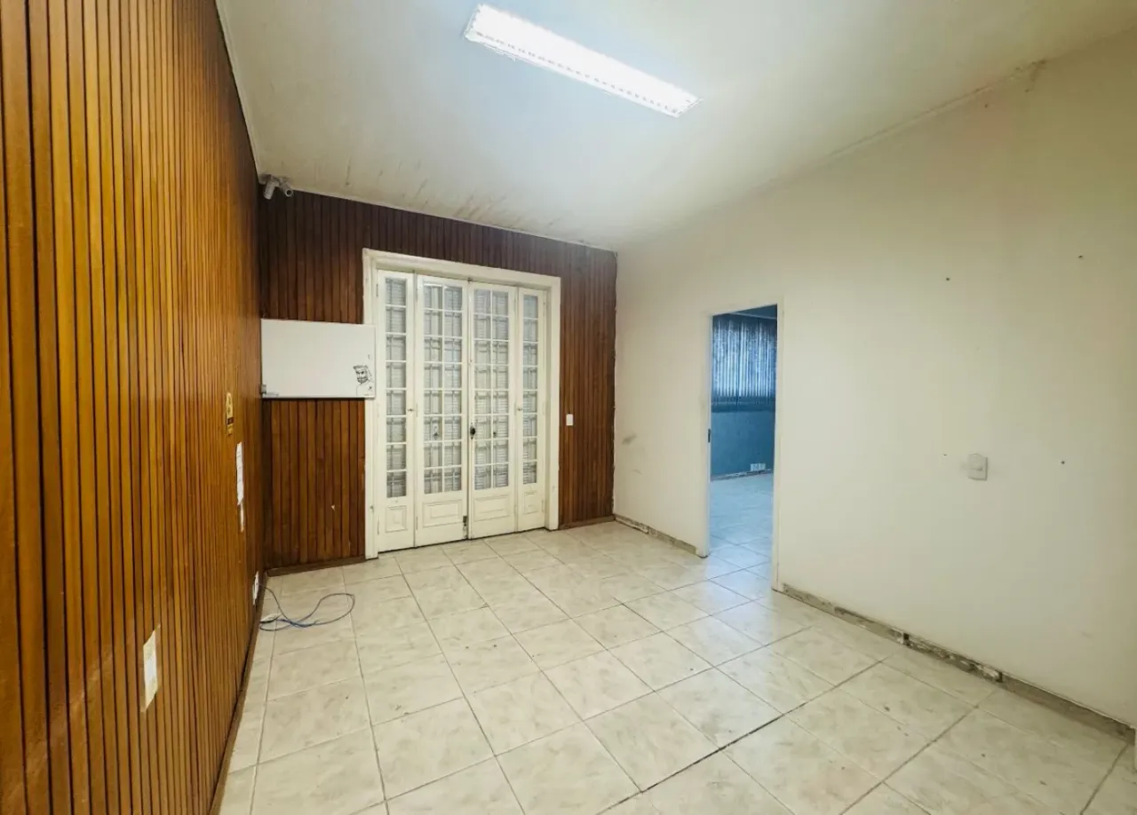 Casa sem mobília com 5 quartos e 2 vagas de garagem — photo 15