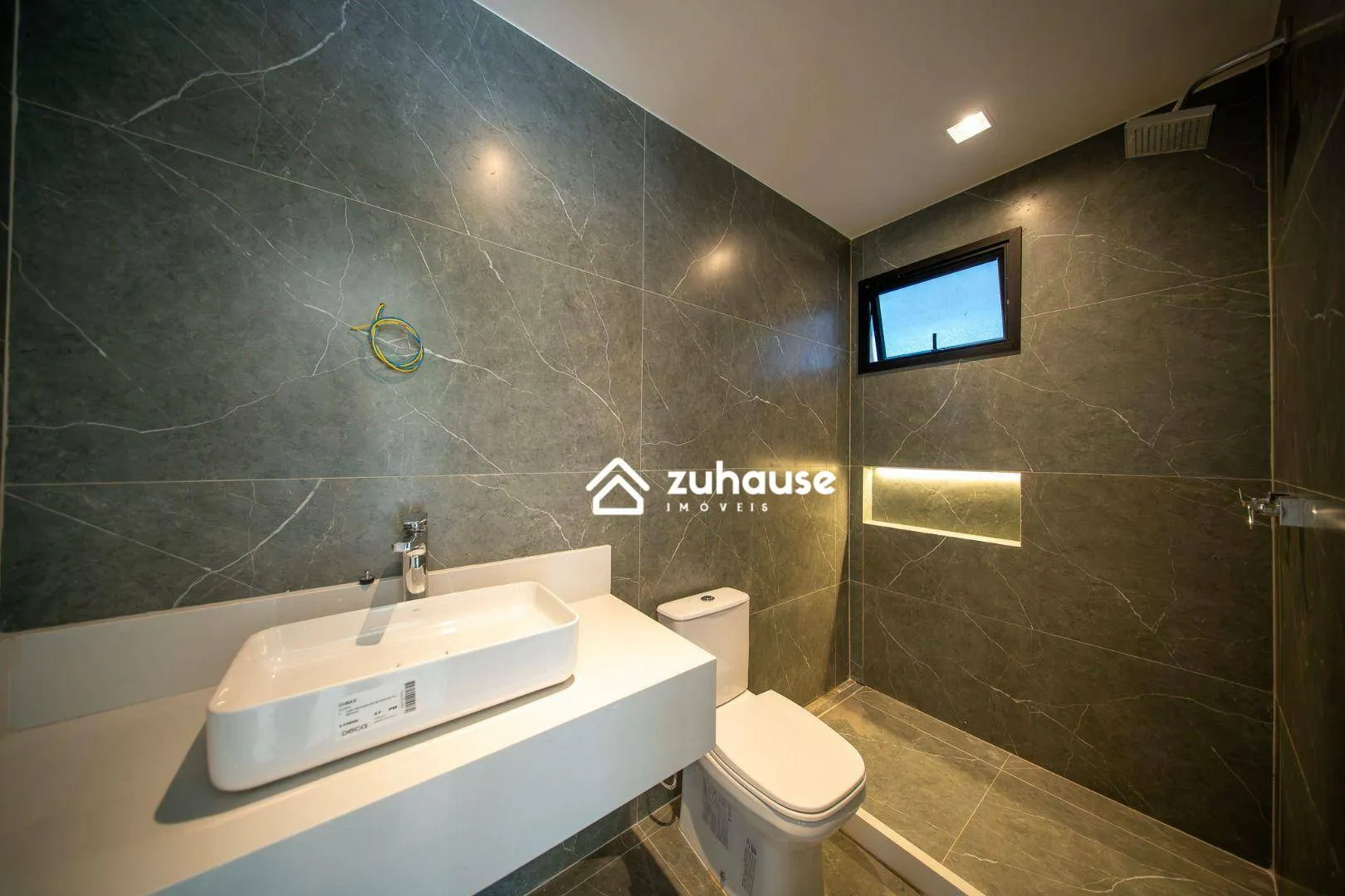 Casa com 5 quartos e cozinha em conceito aberto — photo 11