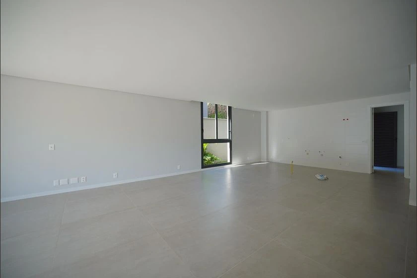 House with 3 en-suite bedrooms and 4 bathrooms, 3 parking — photo 6