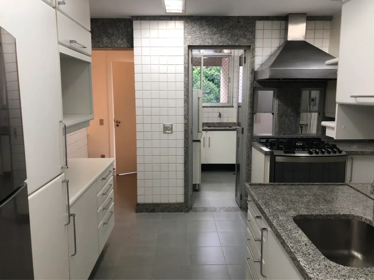 Duplex penthouse with a closed kitchen and 4 baths — photo 2