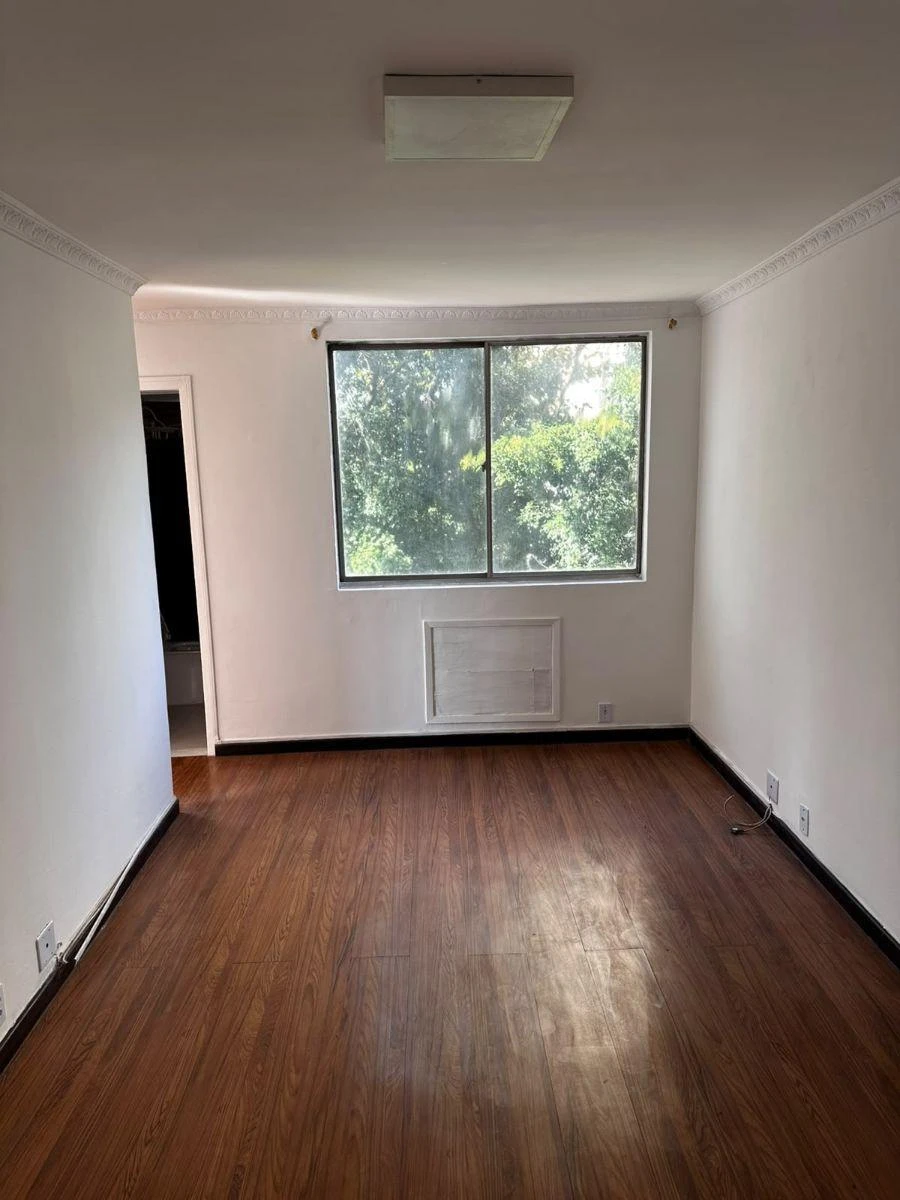 Apartment, 55 m², with wood or laminate floors — photo 5