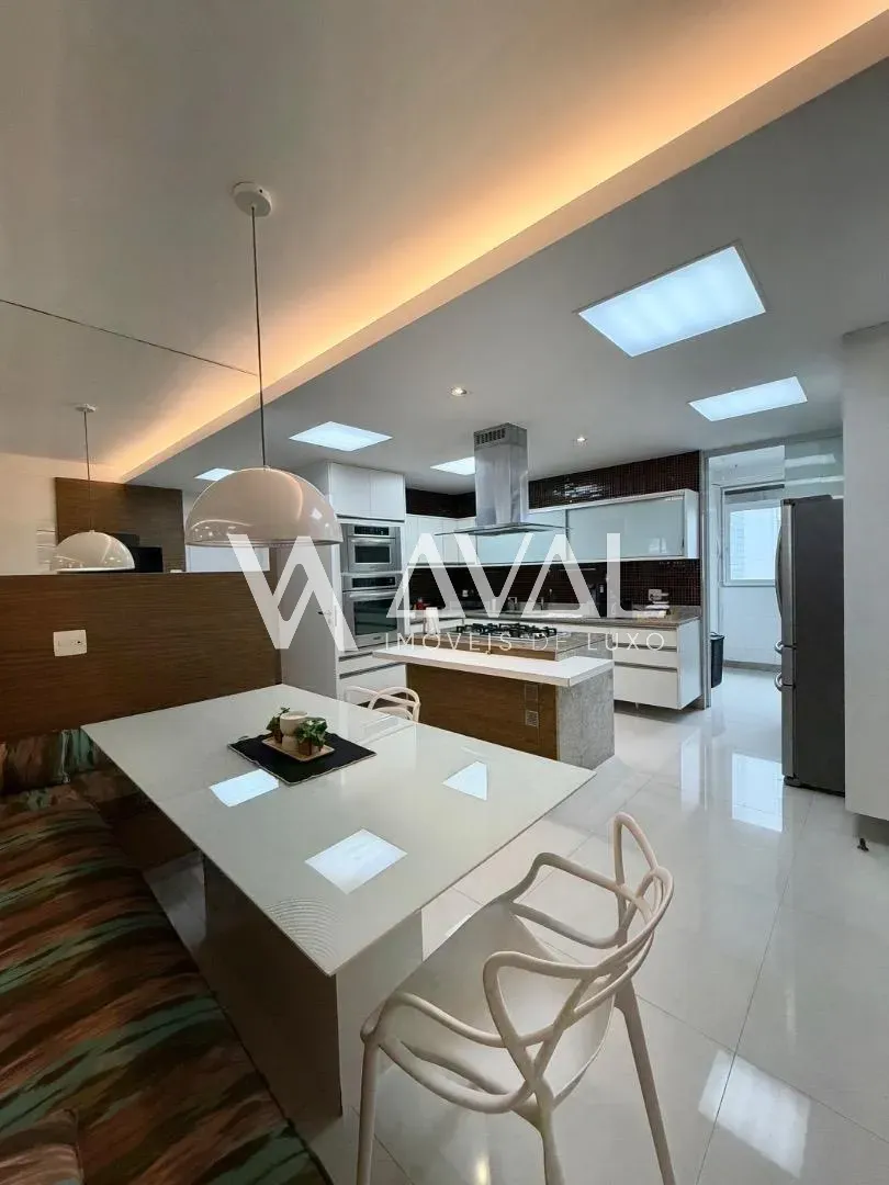 300 m² apartment with 4 suites and 3 parking spaces — photo 29