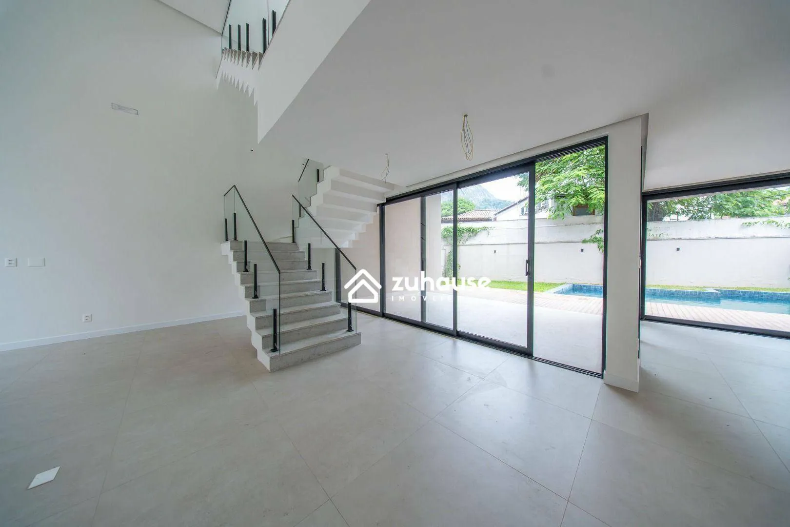 Casa tríplex com 5 quartos e 5 banheiros — photo 13
