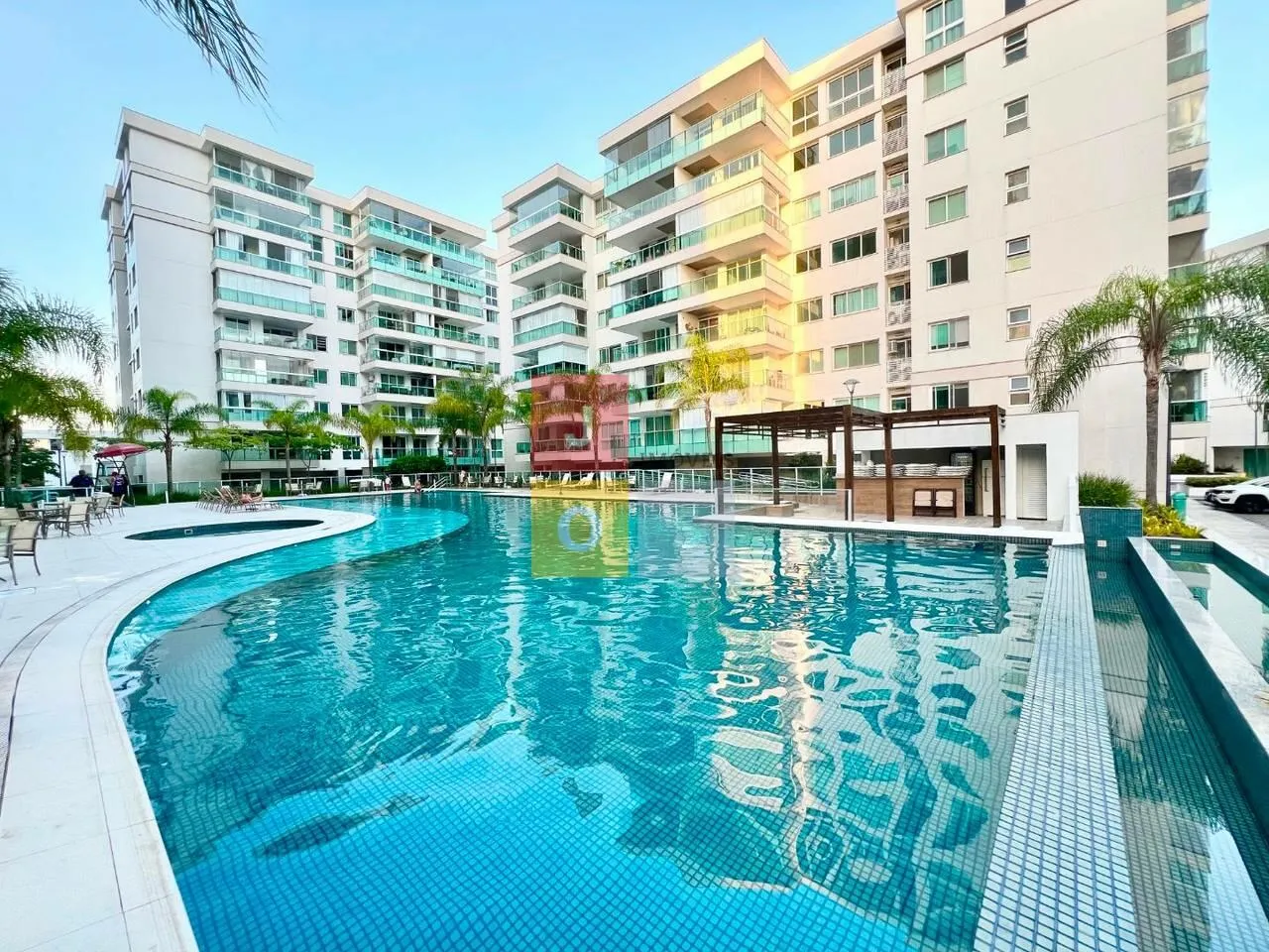 Furnished 4-bedroom suite apartment with 156 m² — photo 39
