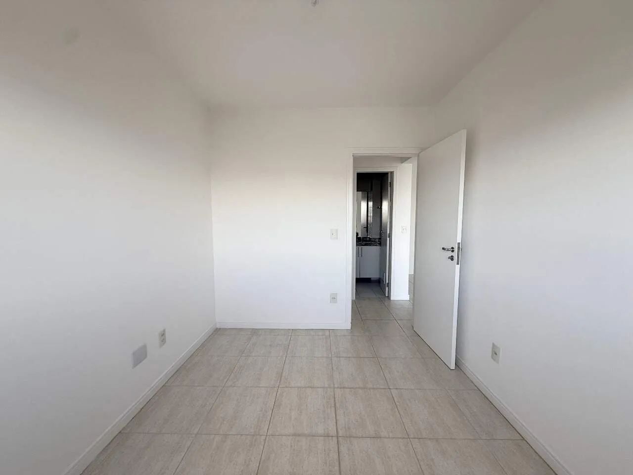 2-bedroom apartment with en-suite, 70 m² and 1 parking space — photo 21