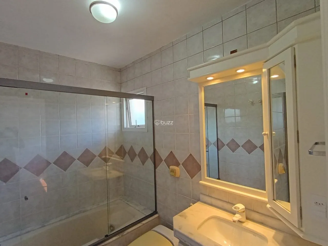 House with 4 en-suite rooms and 6 bathrooms, 301 m² — photo 53