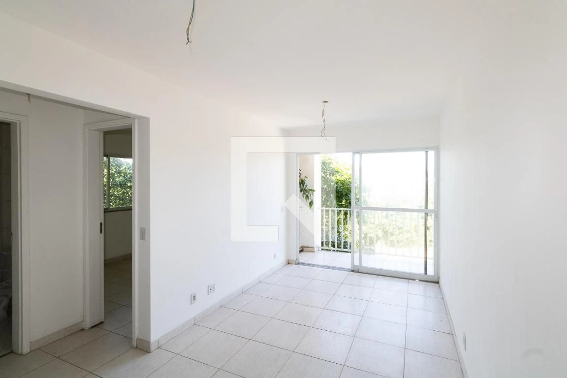 Apartamento com 2 quartos e 1 vaga