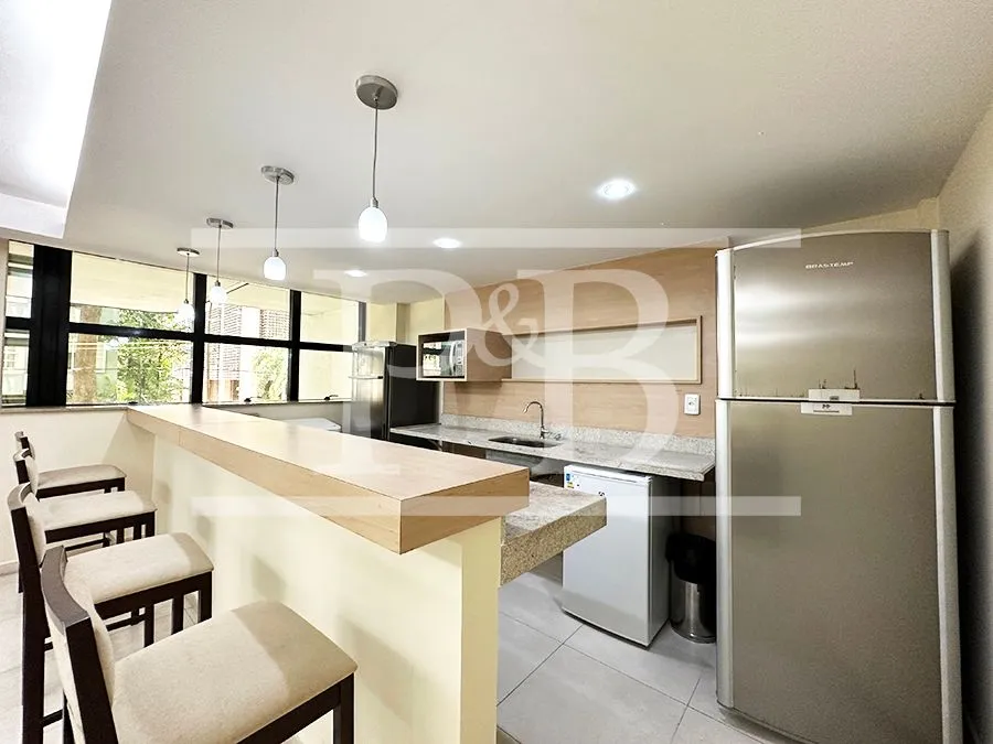 Apartamento com 2 quartos e varanda de vidro fechada — photo 41