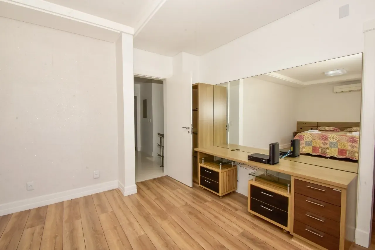 Casa mobiliada com 4 suítes e piscina aberta — photo 17