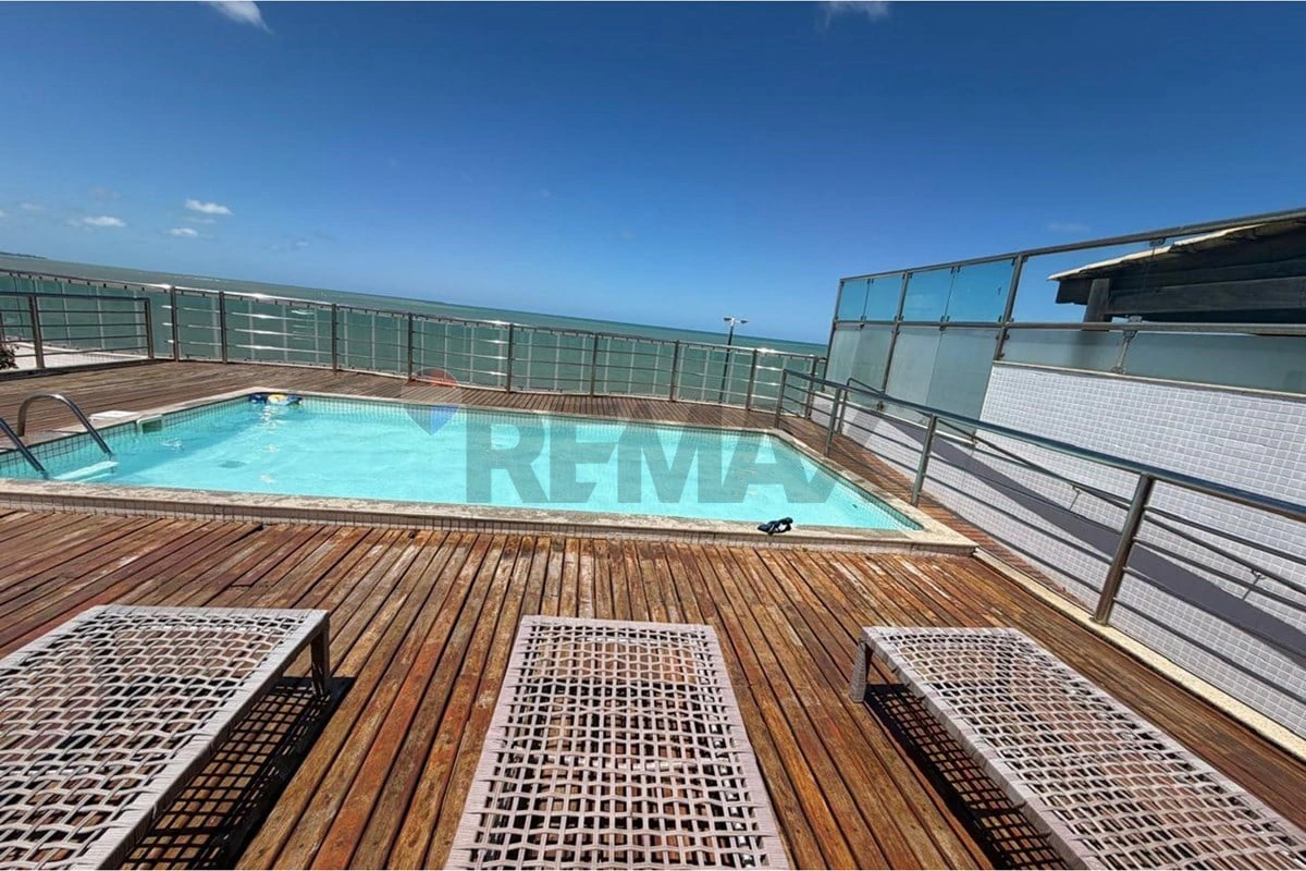 One-bedroom apartment with a water view in João Pessoa — photo 17