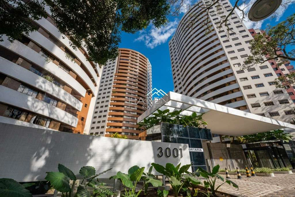 4-bedroom apartment with 2 en-suite baths and balcony — photo 3