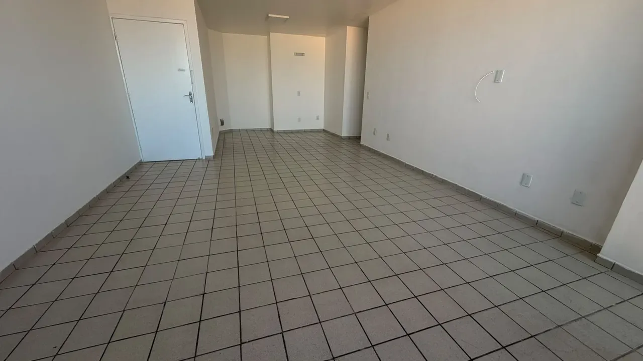 Floor-to-ceiling windows in a 3-bedroom apartment, 160 m² — photo 4