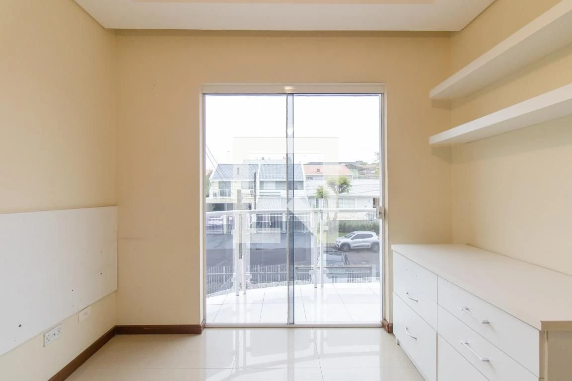 3-bedroom house with a private pool in Curitiba — photo 30
