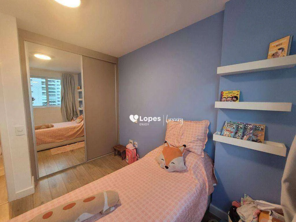 Furnished 2-bedroom apartment with a private BBQ — photo 10