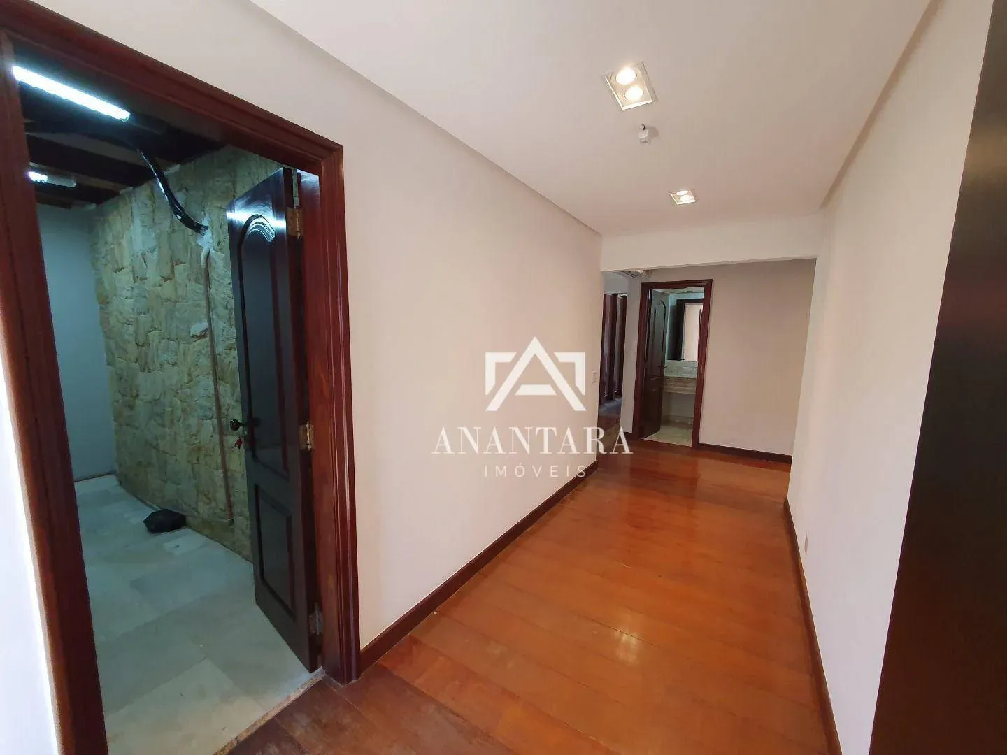 Casa duplex para locação com 4 suítes e 18 vagas — photo 43