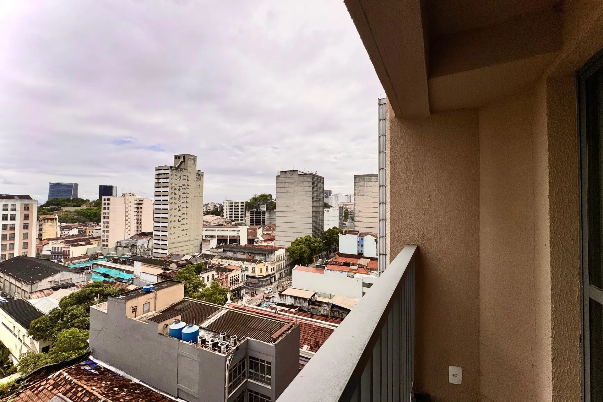 Apartment, 33 m², with a grill on the balcony — photo 5