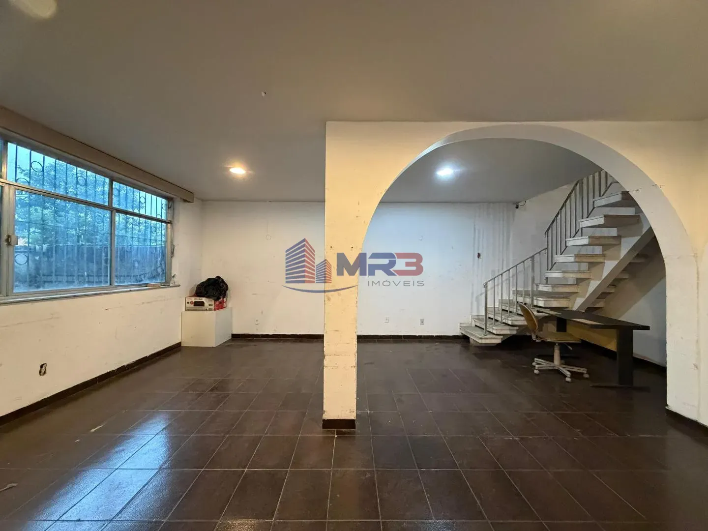 Rental house with 5 bedrooms and 600 m² — photo 40