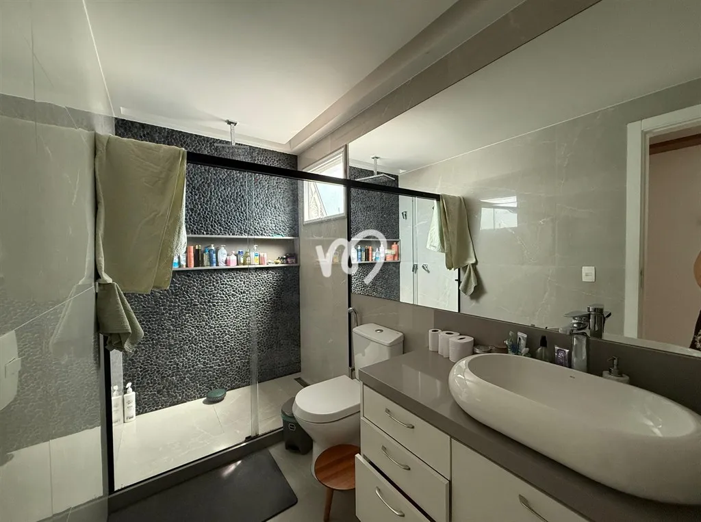 Apartamento mobiliado com 3 quartos e 5 banheiros — photo 48