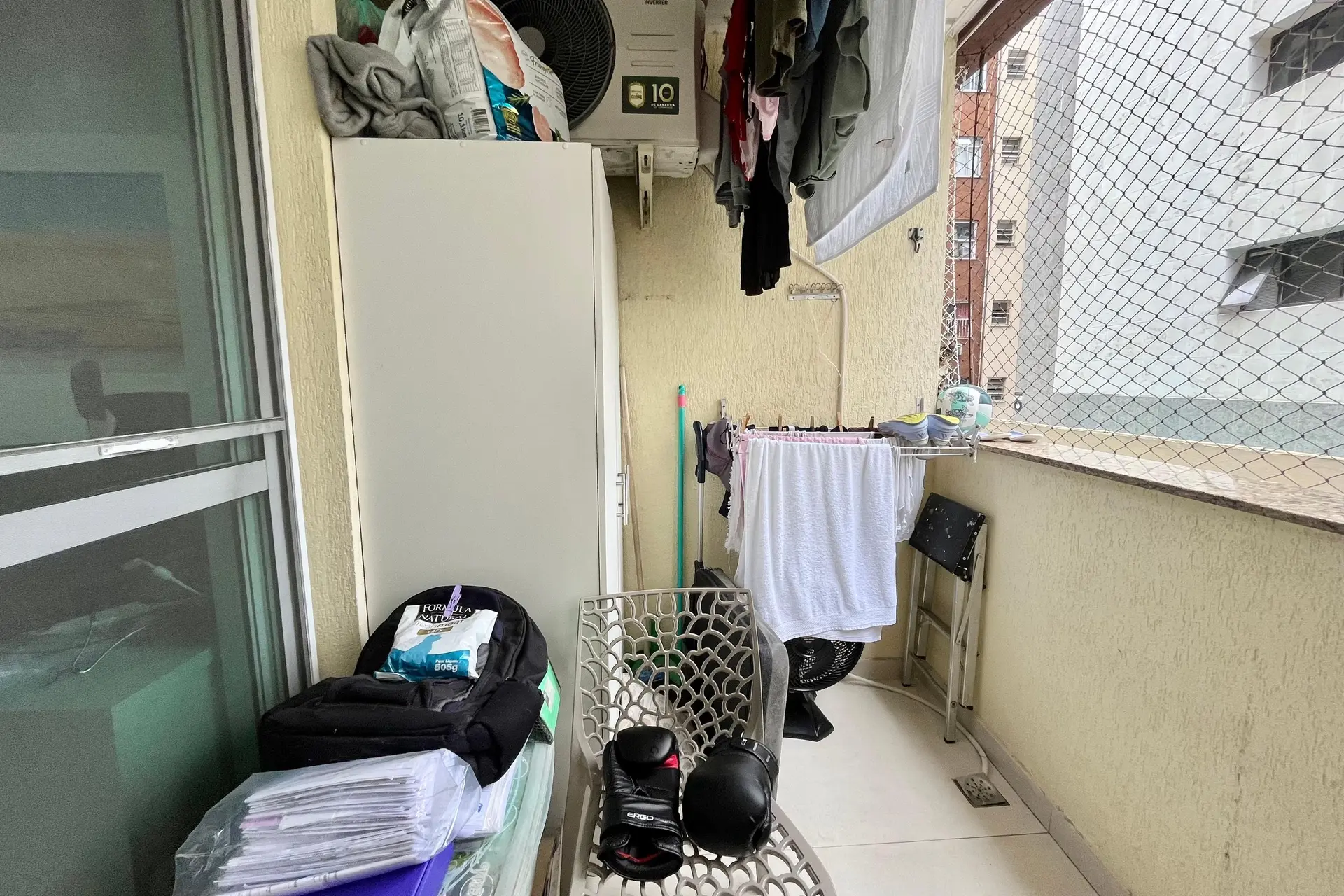 Furnished 1-bedroom apartment with pet-friendly policy — photo 36