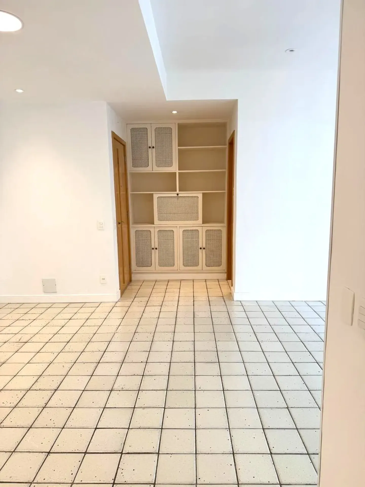 97 m² apartment with 2 bedrooms and 2 bathrooms — photo 12