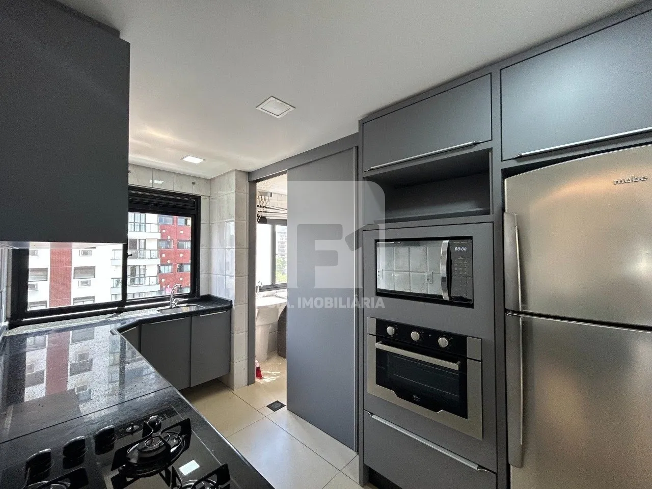 Furnished 3-bedroom apartment with 101 m² and balcony — photo 8
