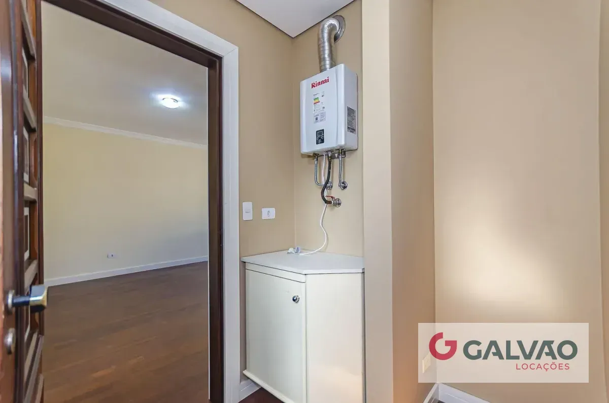 Рабочее место и 2 спальни: квартира 118 м² — photo 22