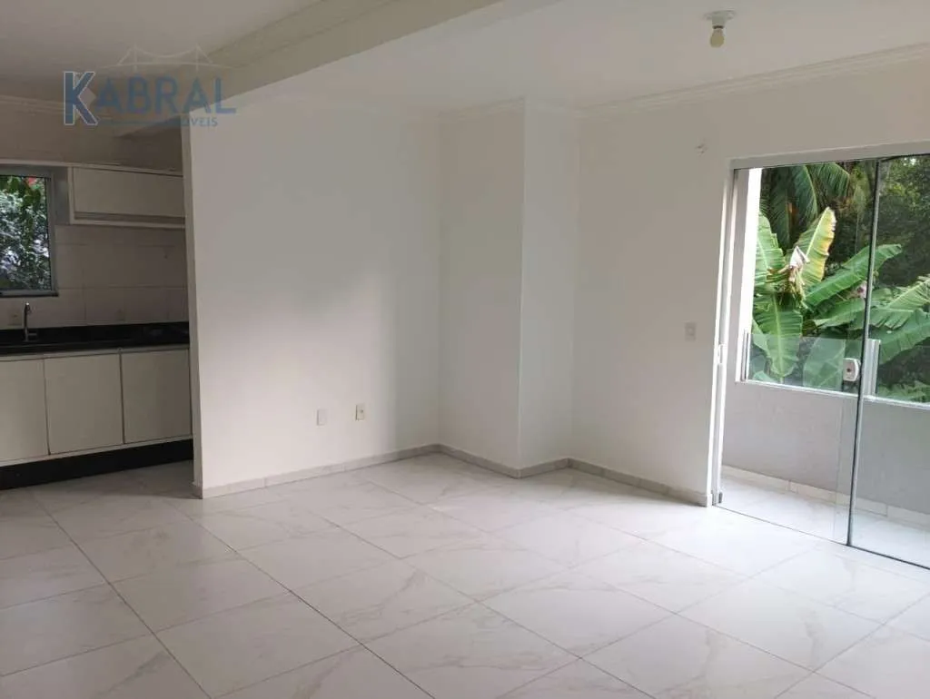 70 m² apartment with 3 bedrooms and open-plan gas kitchen
