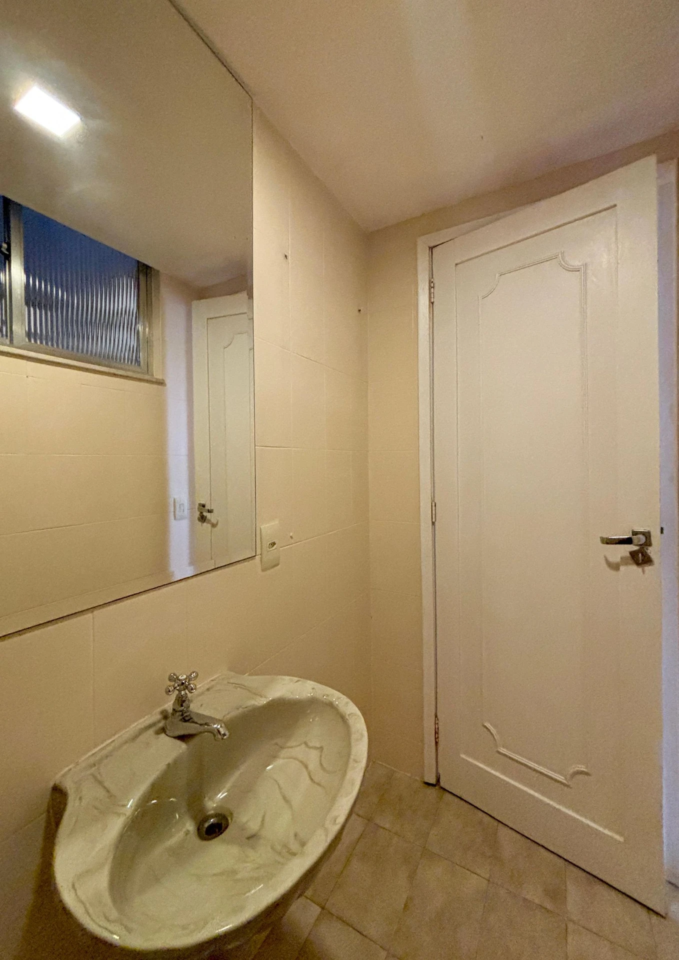 3-bedroom apartment with 2 bathrooms — photo 16