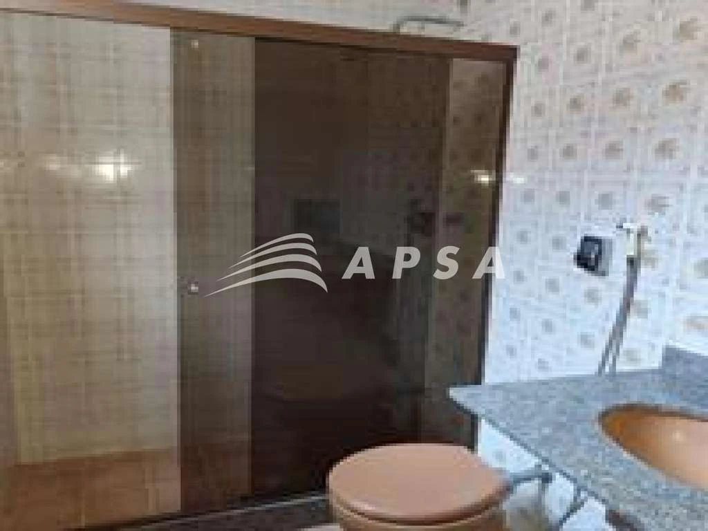Casa de 200 m² com 3 quartos e cozinha fechada — photo 8