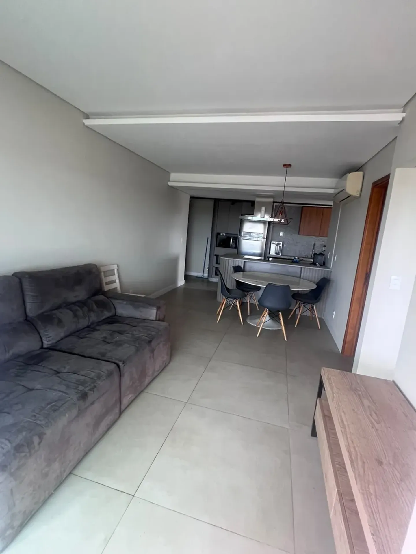 Apartment on the 10th floor with a grill on the balcony — photo 27