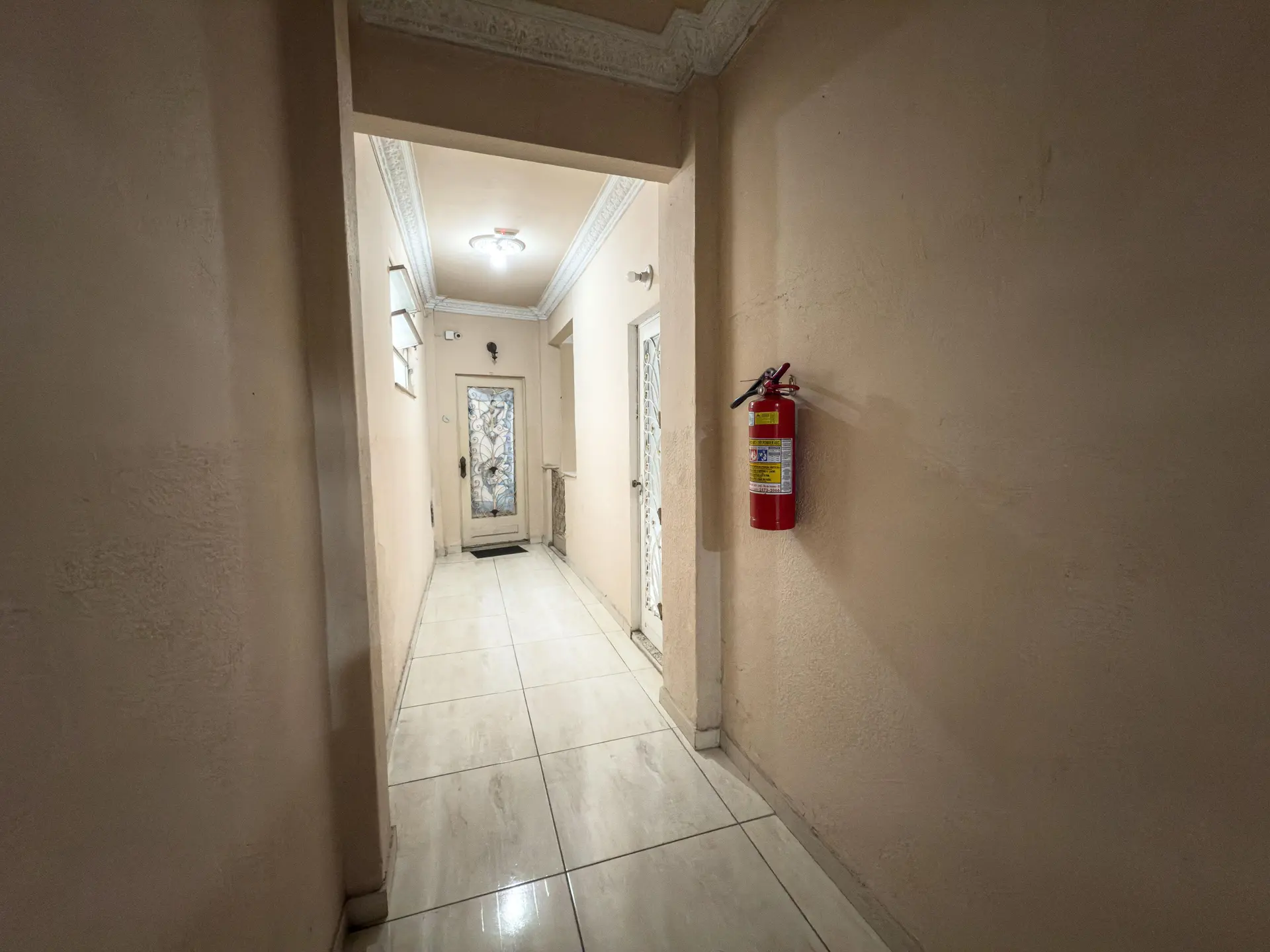 Apartamento mobiliado com 2 quartos e 2 banheiros — photo 2