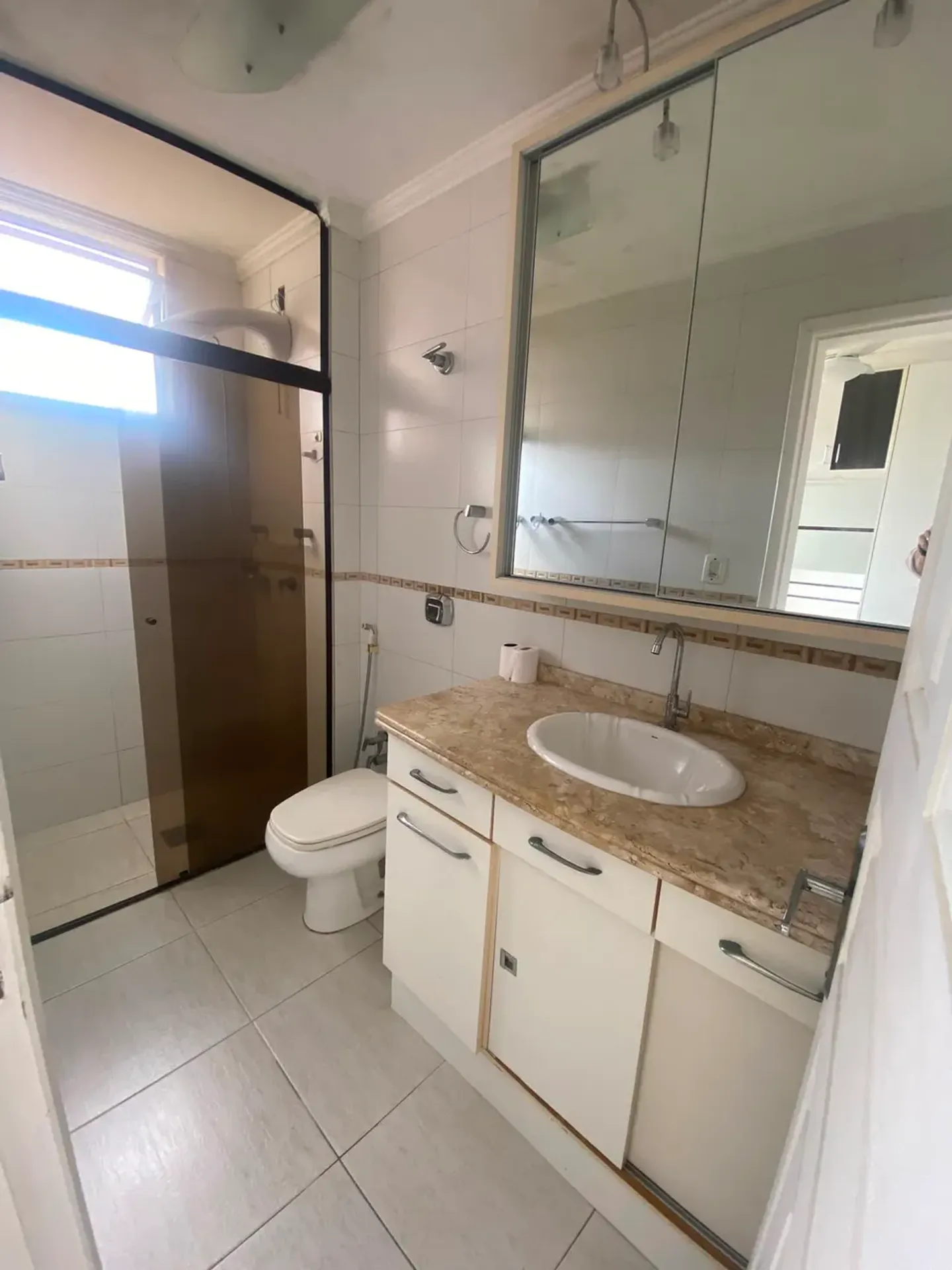3-bedroom apartment with a home office in Florianópolis — photo 11