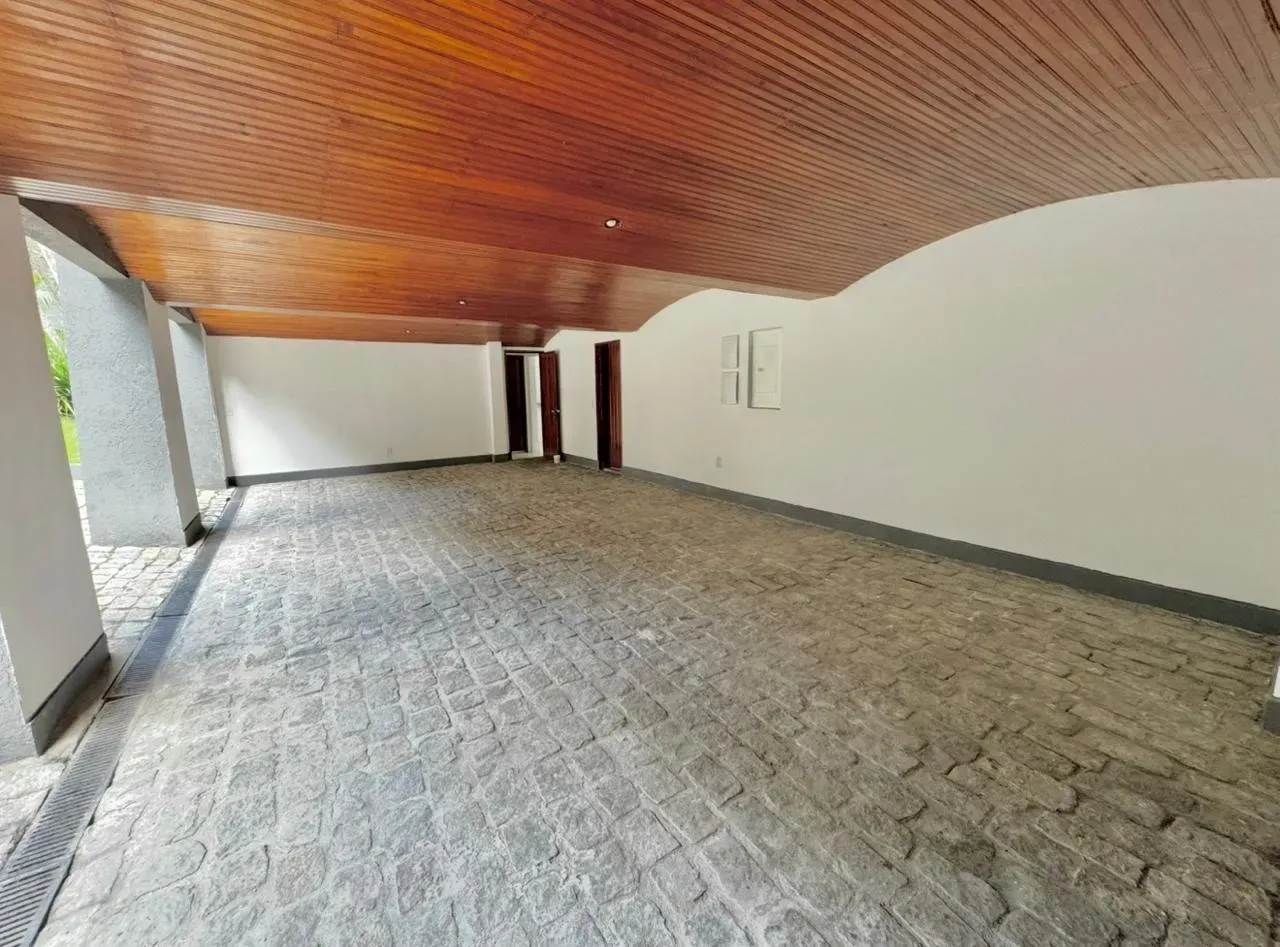 Casa com 5 quartos e 5 banheiros — photo 27